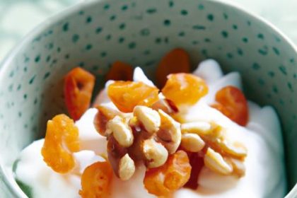 Low-Carb Yogurt: A Creamy Twist on Healthy Snacking