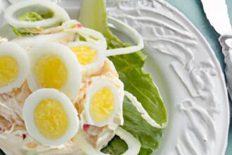 Wholesome Twist: Egg Salad Meets Creamy Cottage Cheese