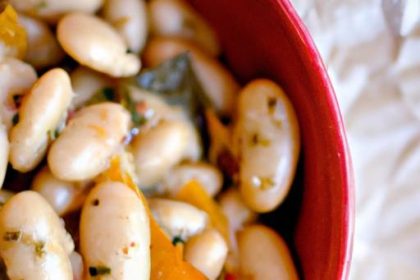 One Pot Creamy Sundried Tomato White Beans: Easy & Flavorful